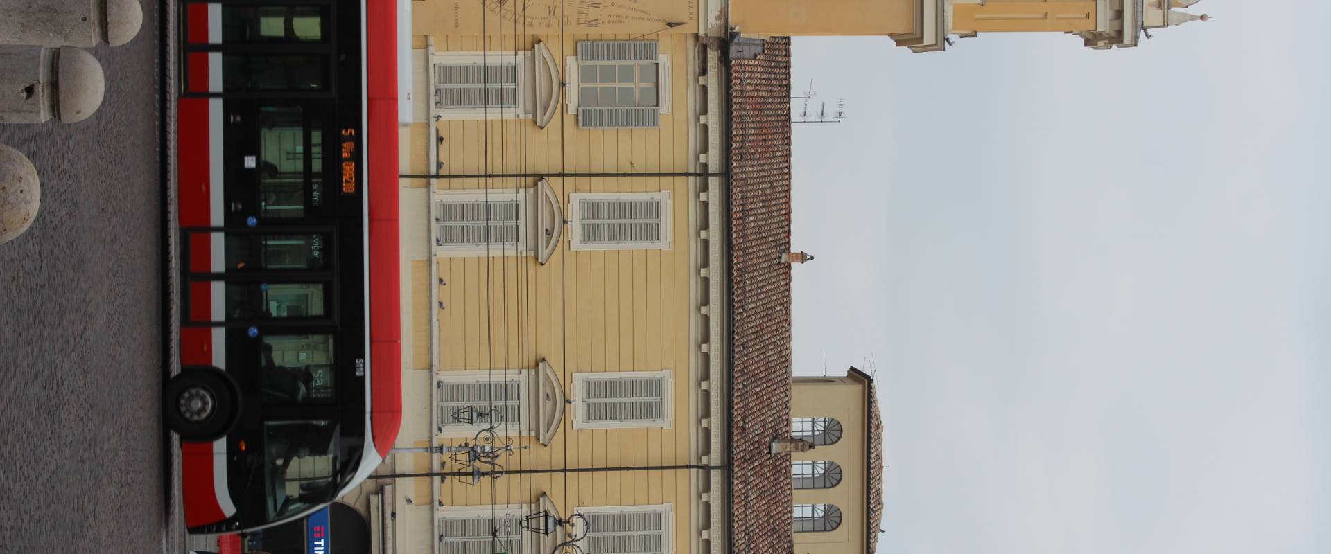 Palazzo Governatore Parma foto di Giulschel